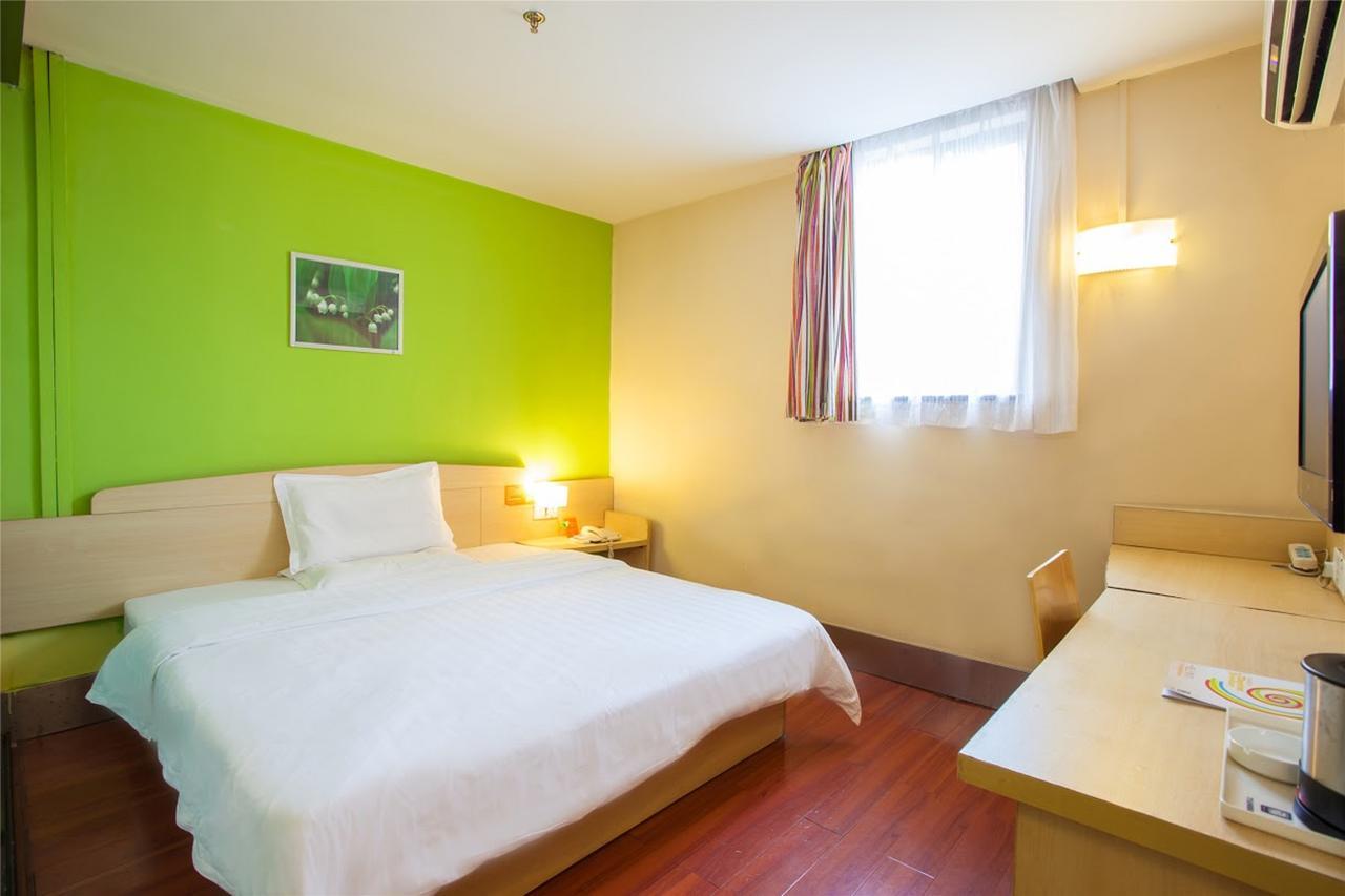 7 Days Inn Yangjiang Xinyue International Studio Esterno foto